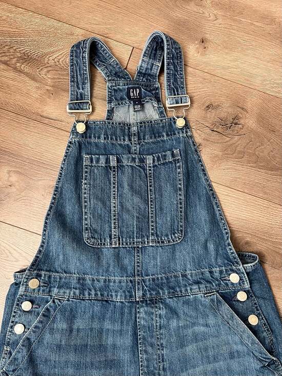 GAP - Picture 4 of 7